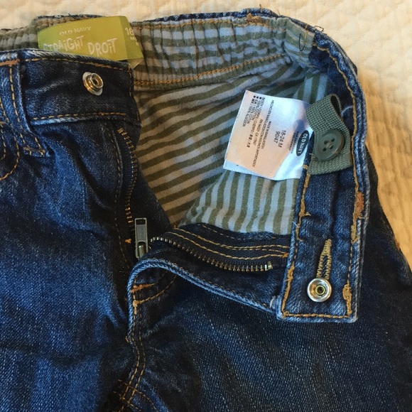 Old Navy Jeans (SET OF 4) 18-24 Month. - Picture 6 of 9